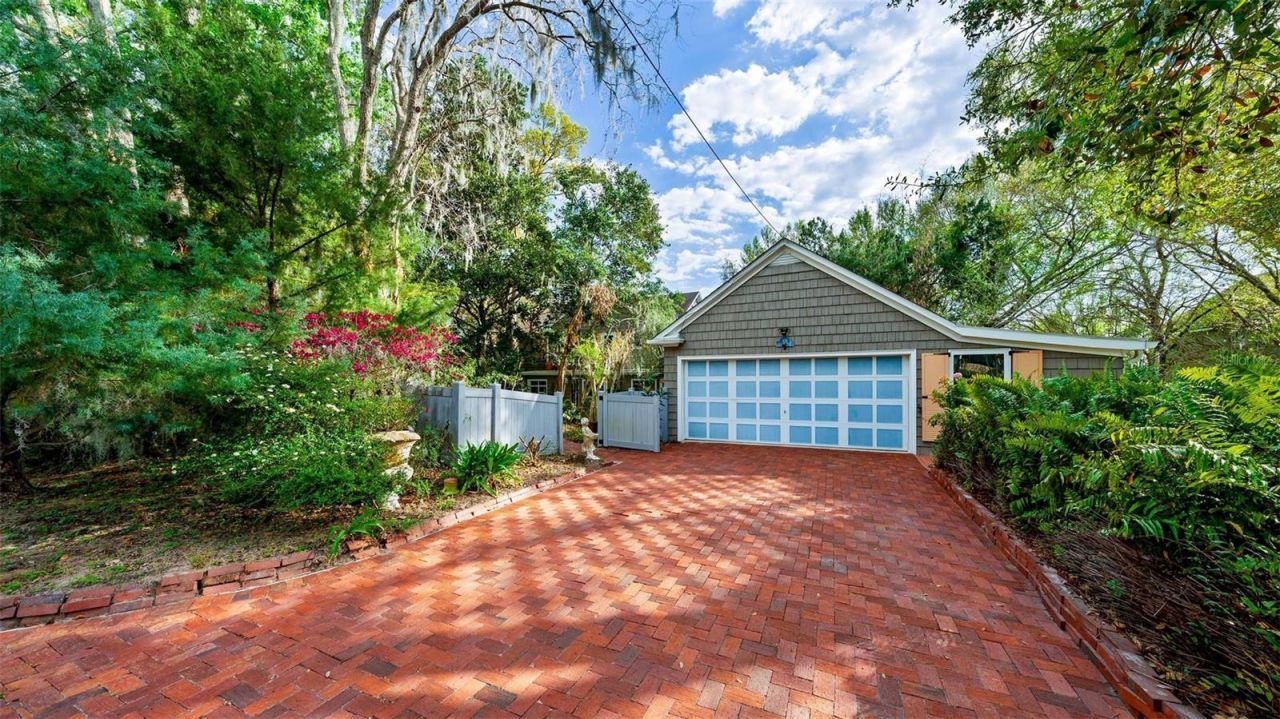 976 Fairview Avenue, Mount Dora, FL 32757 Photo