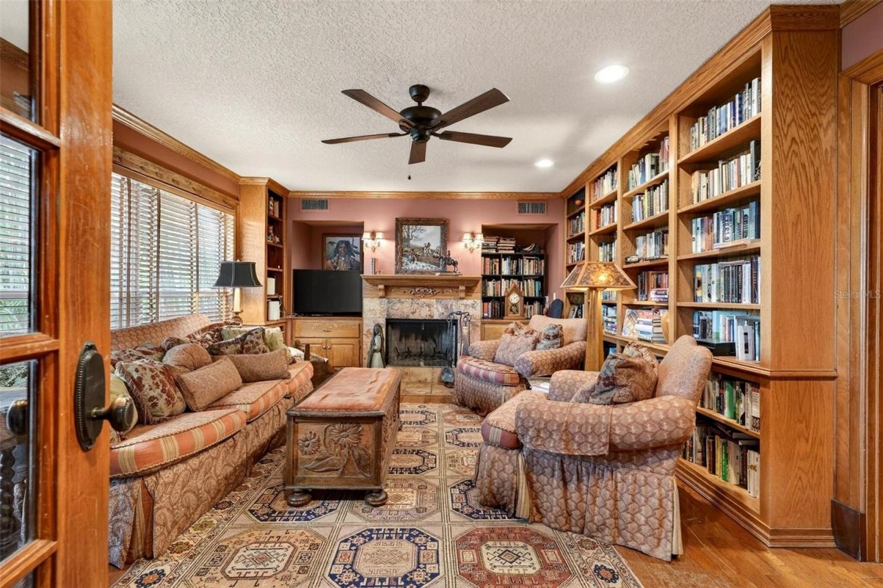 976 Fairview Avenue, Mount Dora, FL 32757 Photo