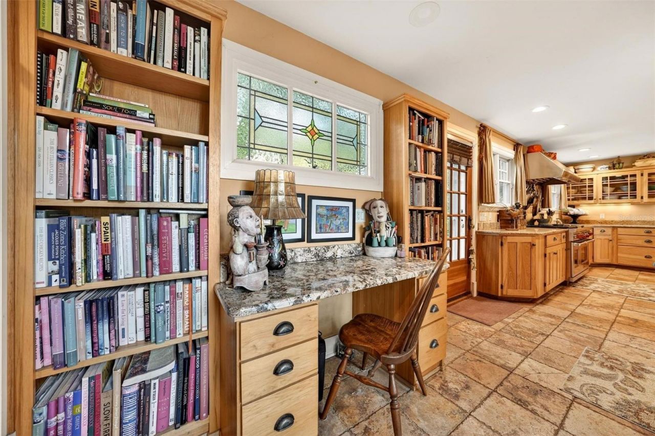 976 Fairview Avenue, Mount Dora, FL 32757 Photo