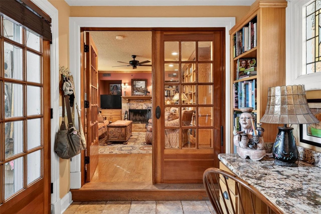 976 Fairview Avenue, Mount Dora, FL 32757 Photo