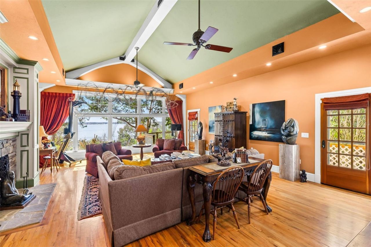 976 Fairview Avenue, Mount Dora, FL 32757 Photo