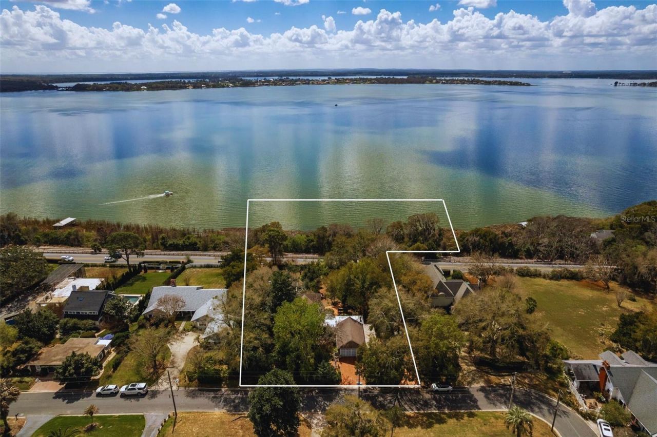 976 Fairview Avenue, Mount Dora, FL 32757 Photo