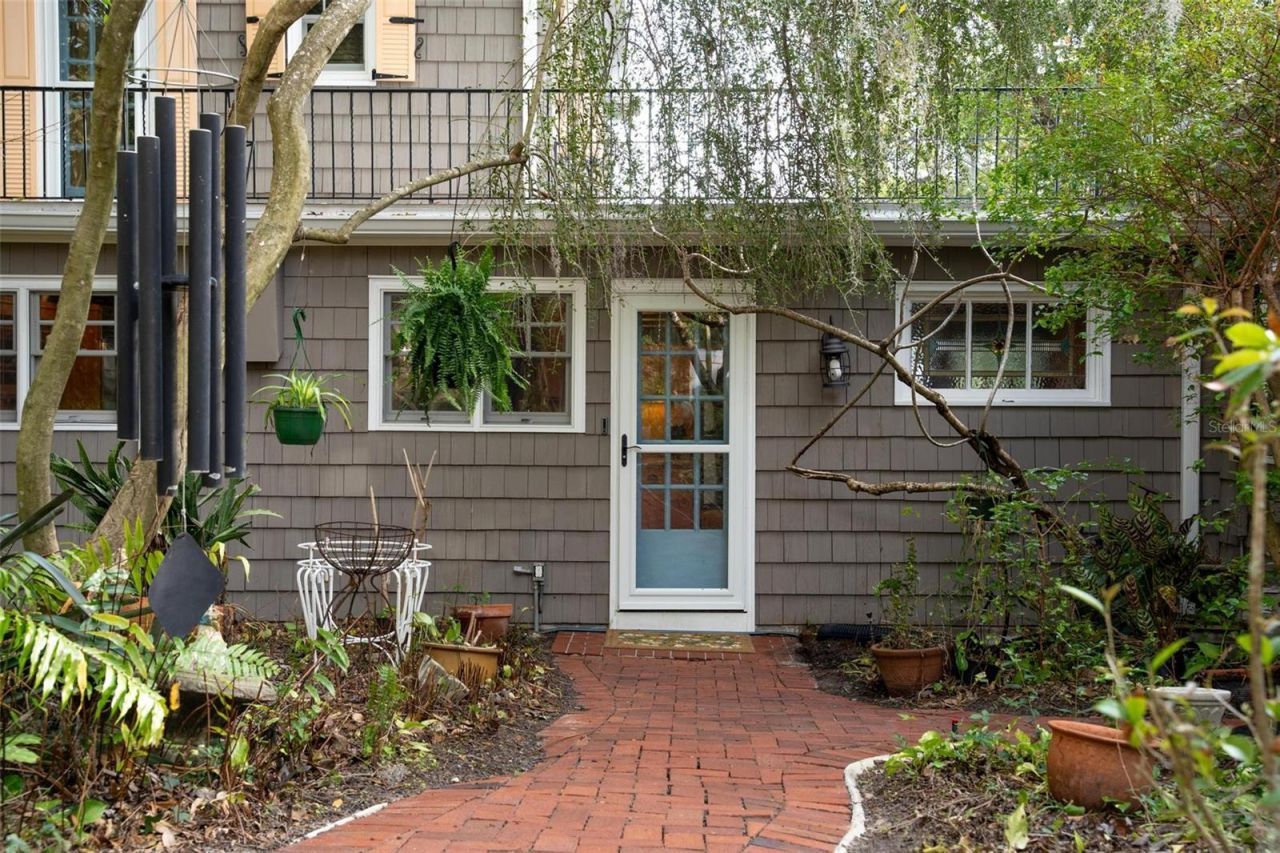 976 Fairview Avenue, Mount Dora, FL 32757 Photo