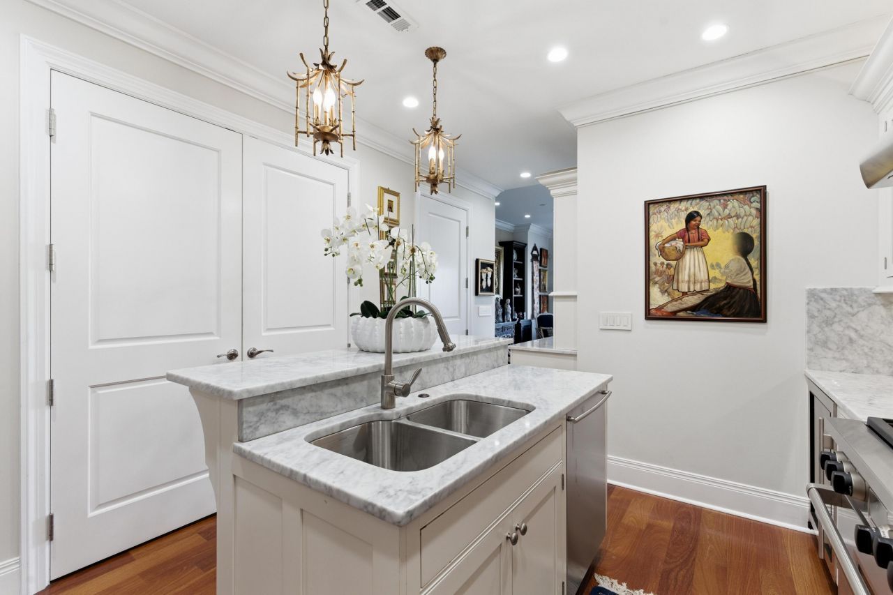 2 Laurens Street 3 E Photo 11