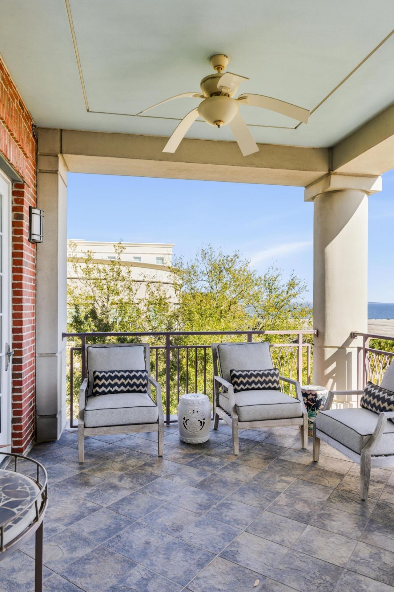 2 Laurens Street 3 E Photo 4