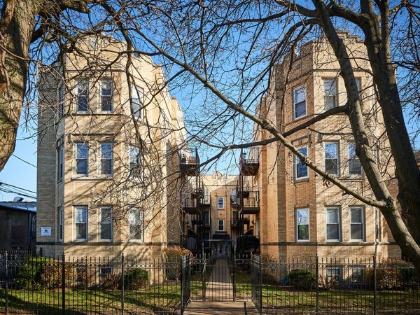 6345 N WASHTENAW Avenue, Unit 3E, Chicago, IL 60659