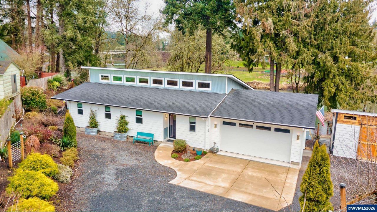 1720 9th Av, Sweet Home, OR 97386 Main Photo