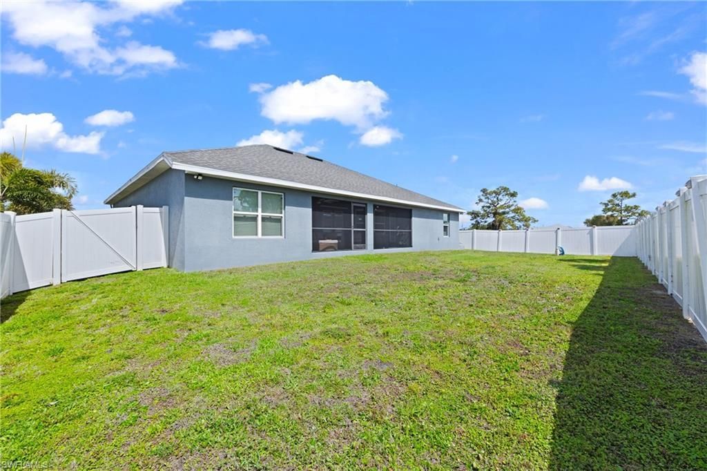 1728 Diplomat Pkwy W, Cape Coral, FL 33993 Photo