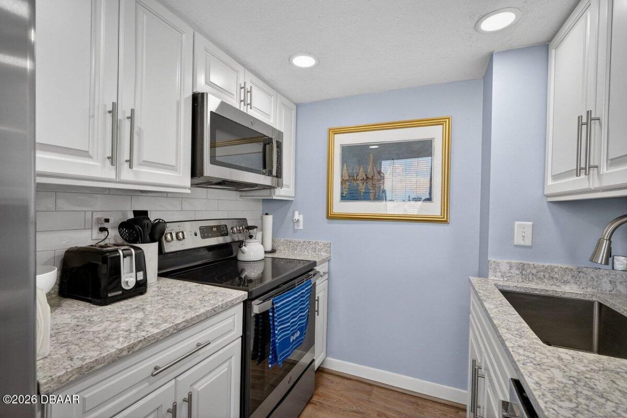 3013 S Atlantic Avenue, Unit 201, Daytona Beach Shores, FL 32118 Photo