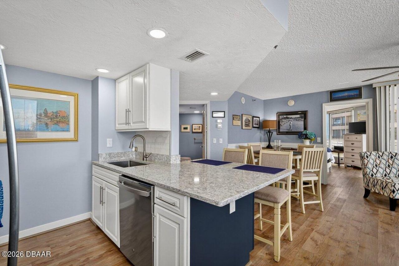 3013 S Atlantic Avenue, Unit 201, Daytona Beach Shores, FL 32118 Photo