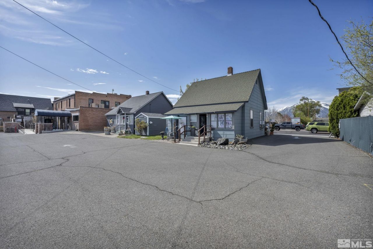 1453 N Hwy 395, Gardnerville, NV 89410 Photo