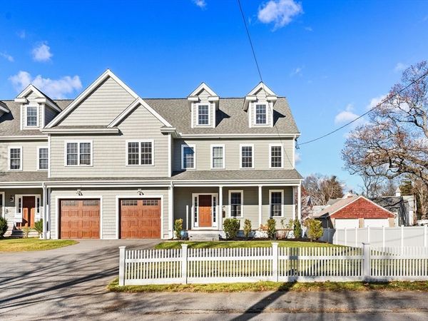 18 Church St, Unit 2, Woburn, MA 01801