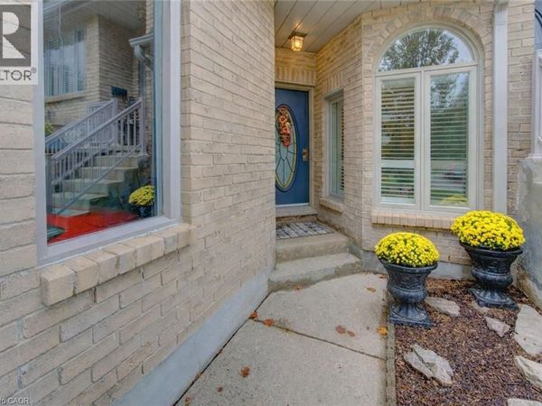 225 BENJAMIN Road, Unit 61, Waterloo, ON N2V1Z3