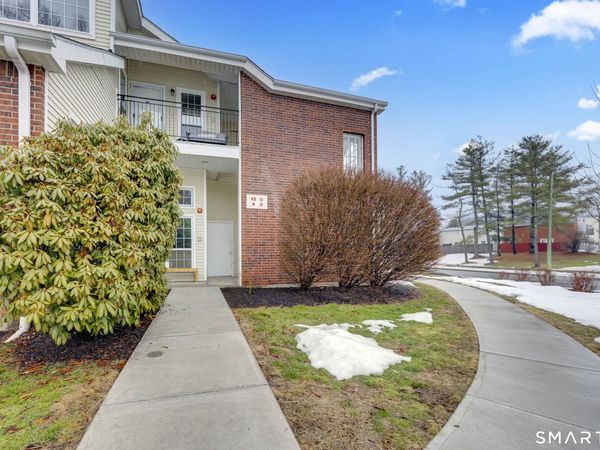 12 Carriage Crossing, Unit 12, Middletown, CT 06457