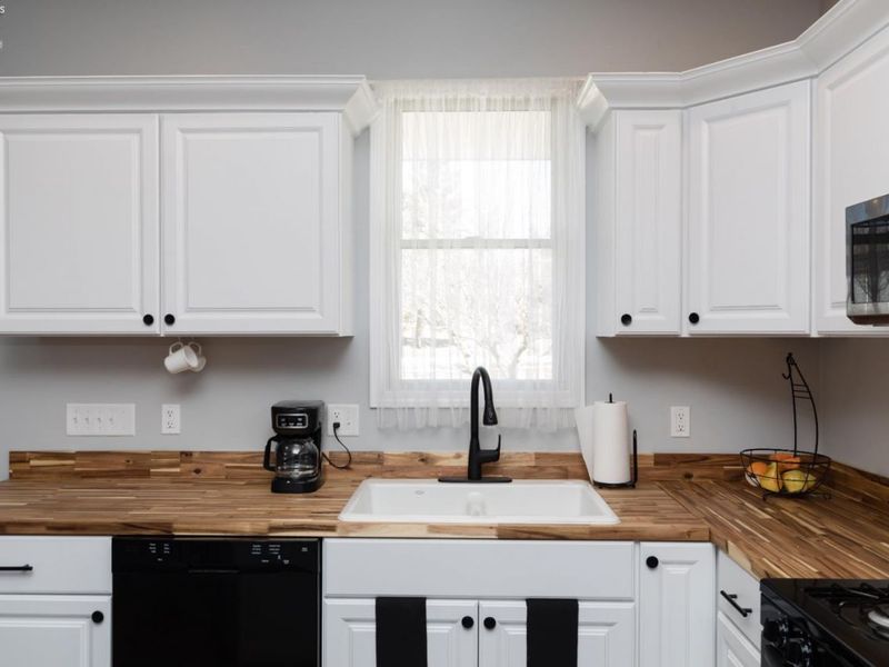 335 Benner Street, Tiffin, OH 44883 Photo 9