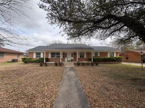 1404 Doris Drive, Sulphur Springs, TX 75482