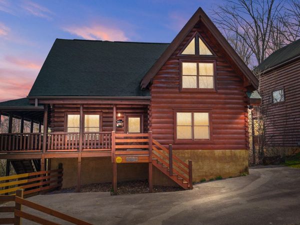 611 Stockton Drive, Sevierville, TN 37876