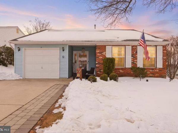 9 DEEP HOLLOW LANE N, COLUMBUS, NJ 08022