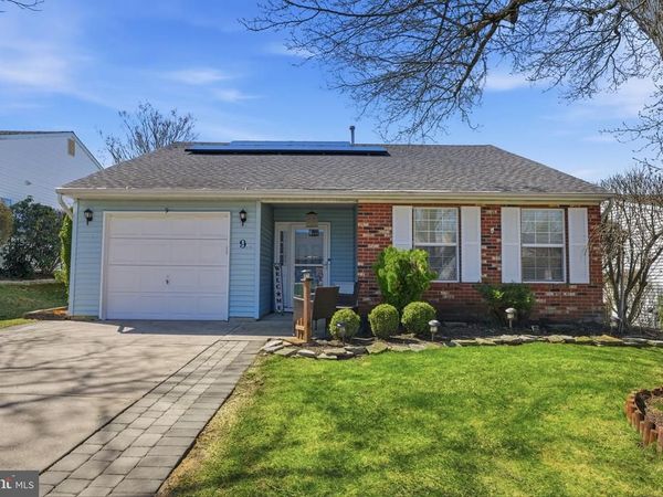 9 DEEP HOLLOW LANE N, COLUMBUS, NJ 08022