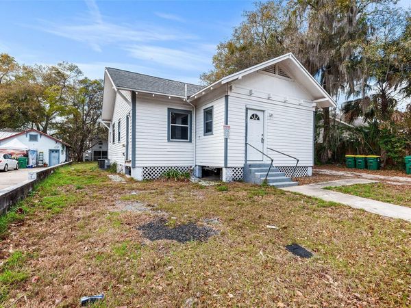 122 S GARFIELD AVENUE , DELAND, FL 32724