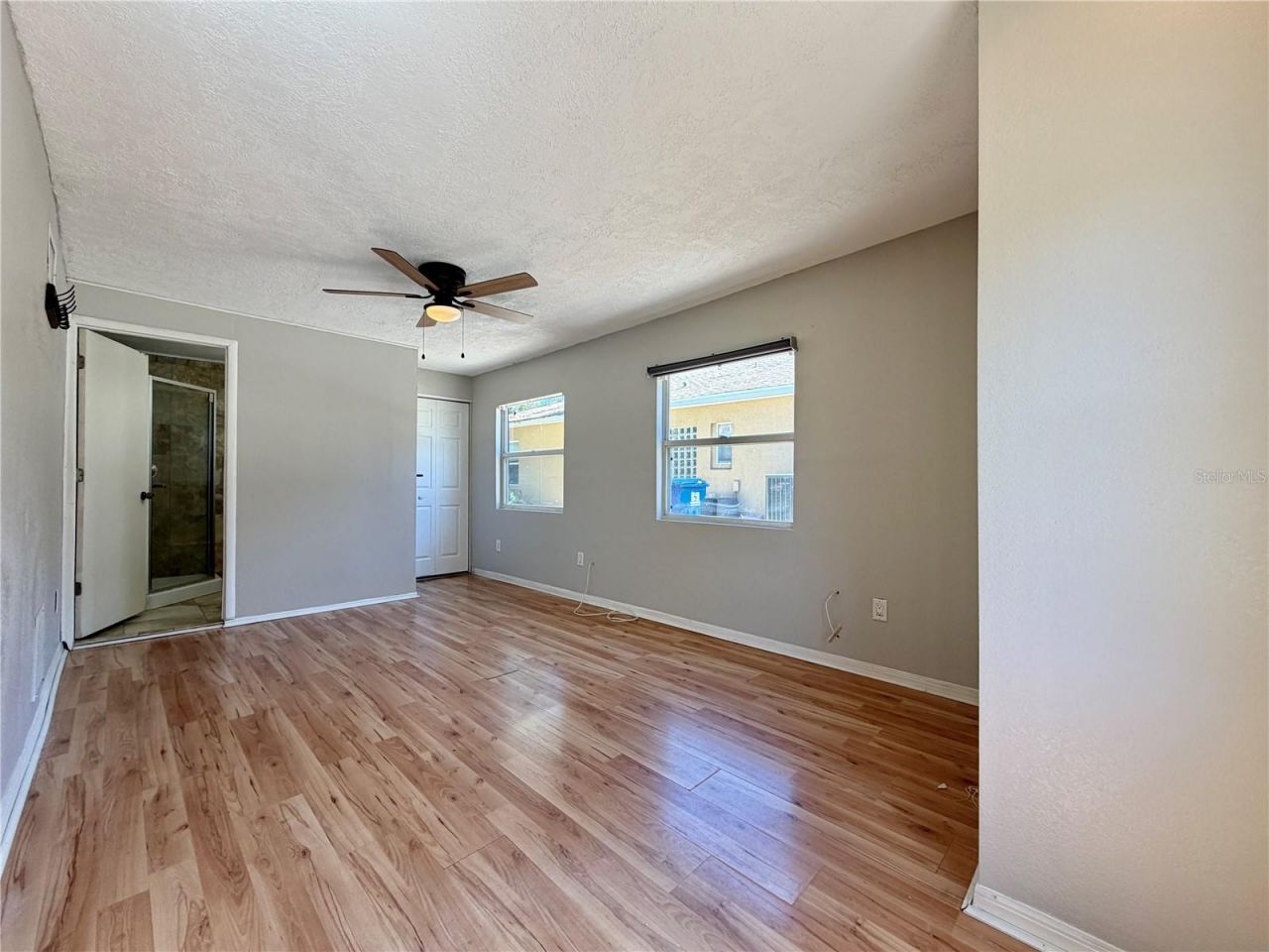 2421 Granada Circle E, Saint Petersburg, FL 33712 Photo