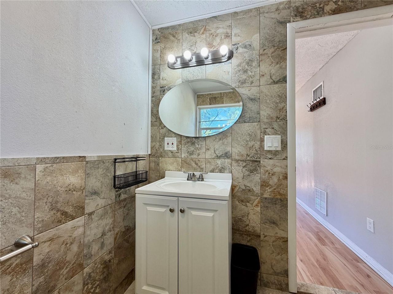 2421 Granada Circle E, Saint Petersburg, FL 33712 Photo