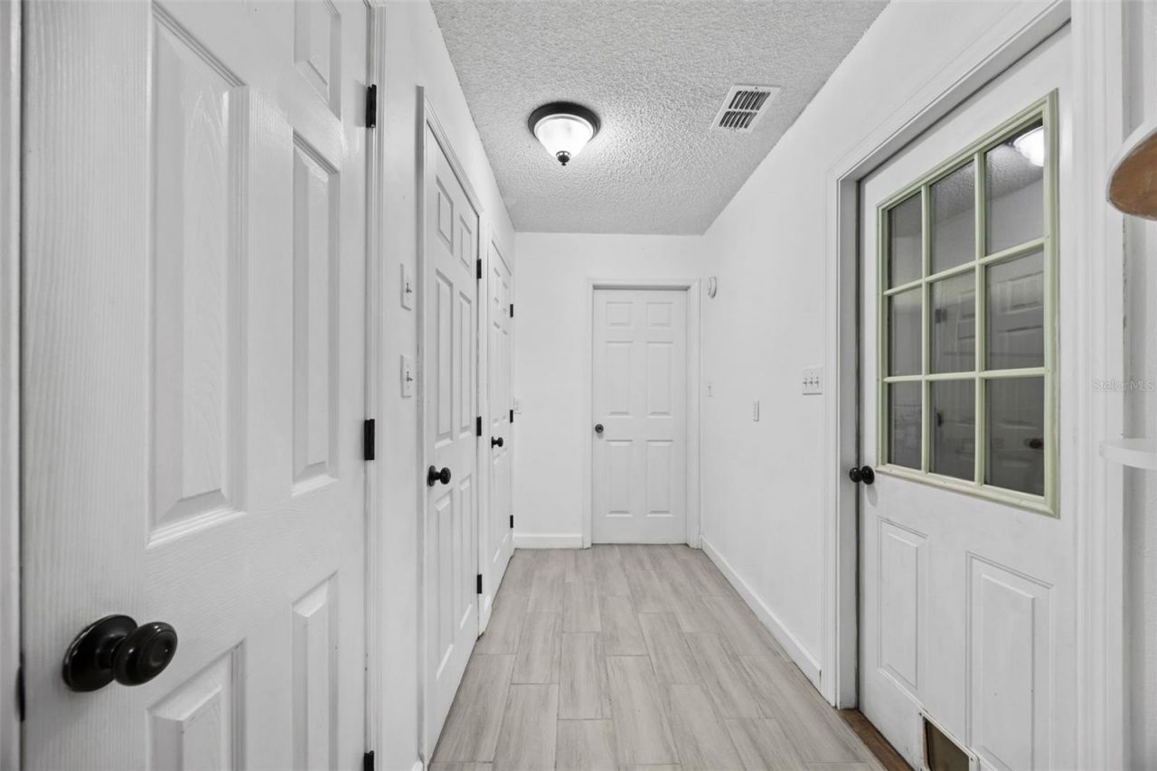 1222 Lake Ariana Boulevard, Auburndale, FL 33823 Photo