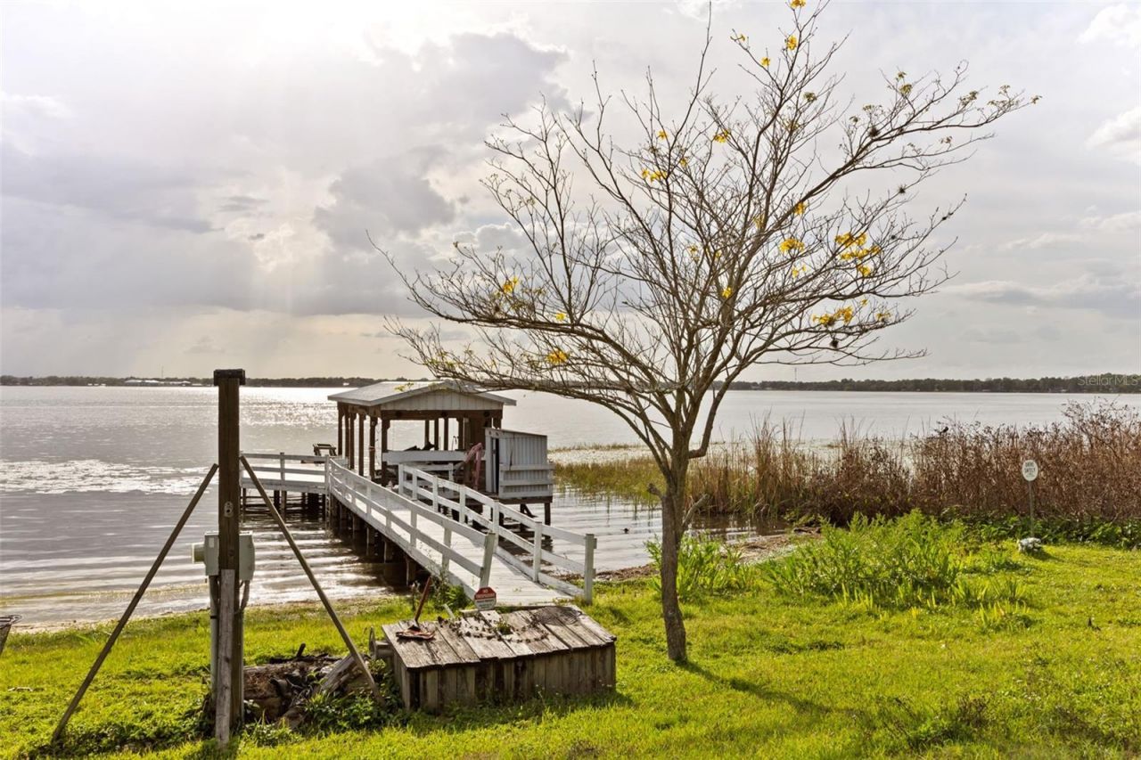 1222 Lake Ariana Boulevard, Auburndale, FL 33823 Photo