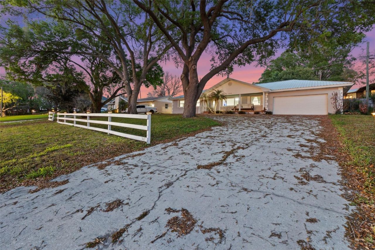 1222 Lake Ariana Boulevard, Auburndale, FL 33823 Photo