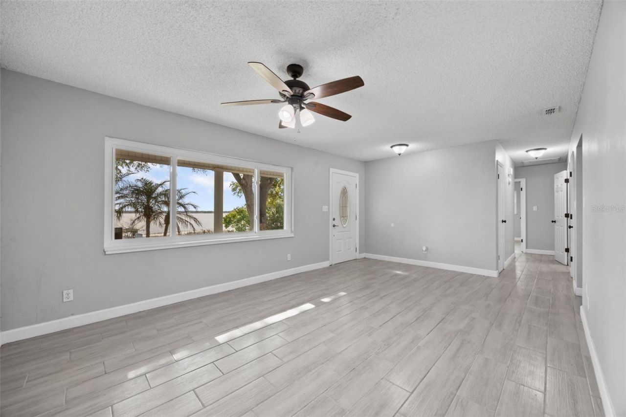 1222 Lake Ariana Boulevard, Auburndale, FL 33823 Photo