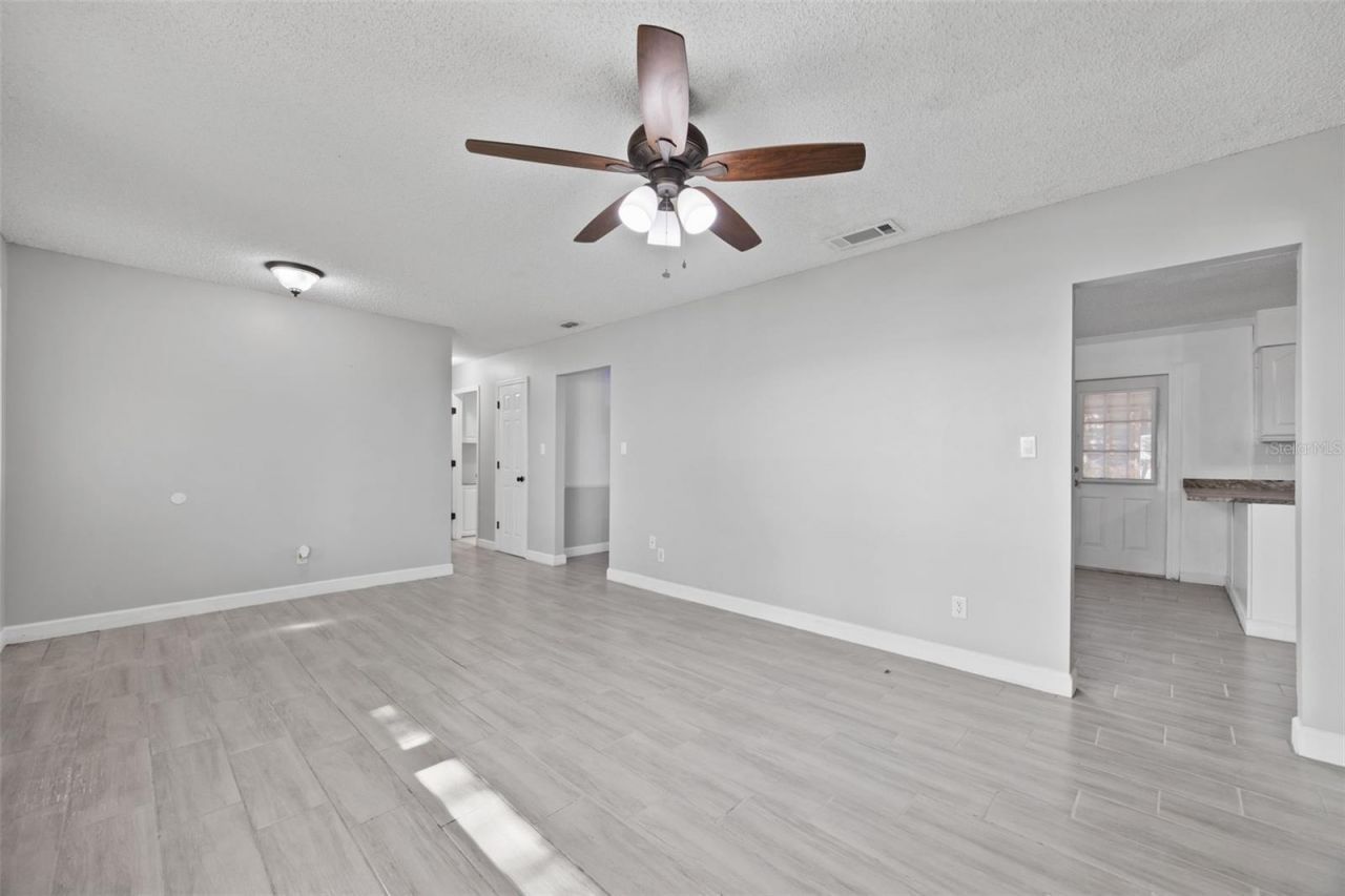 1222 Lake Ariana Boulevard, Auburndale, FL 33823 Photo