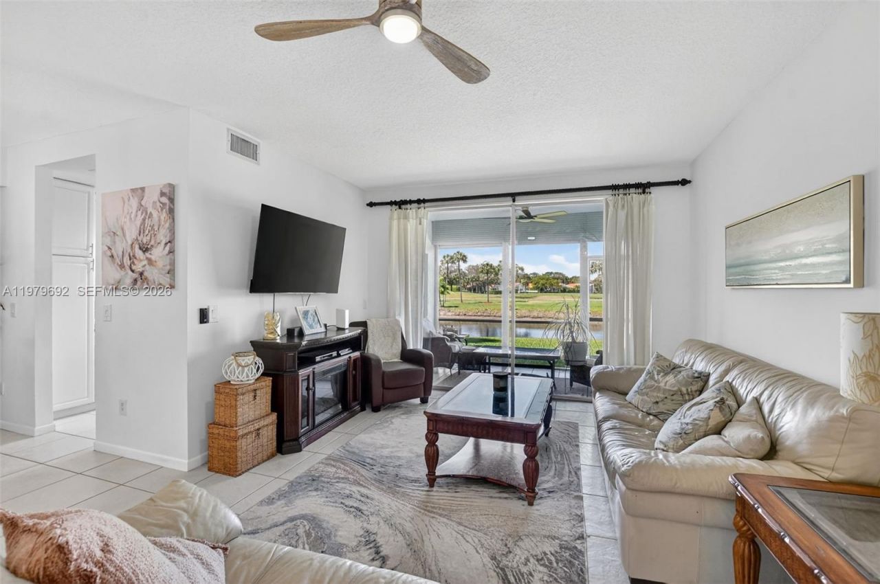 17051 Emile St, Unit 3, Boca Raton, FL 33487 Photo