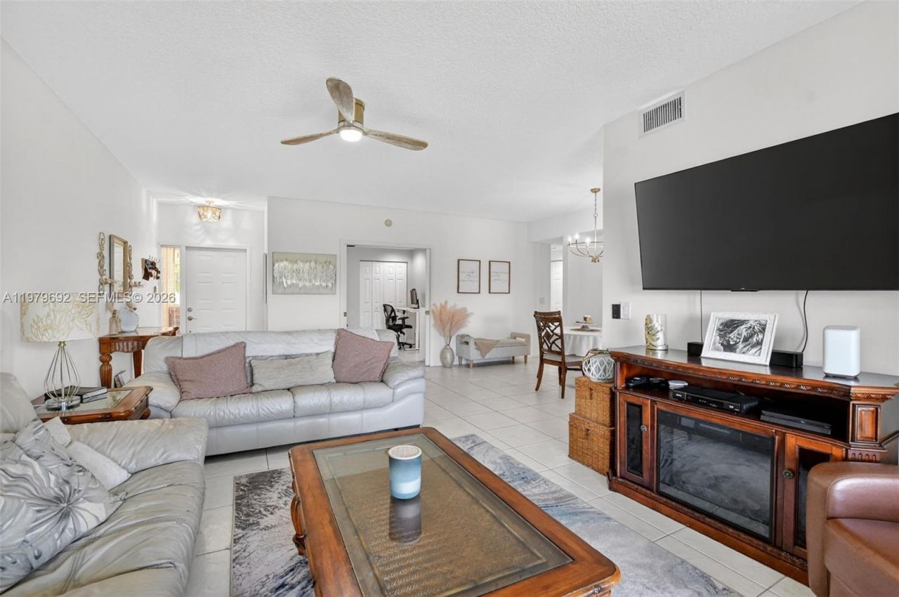 17051 Emile St , Unit 3, Boca Raton, FL 33487 Photo