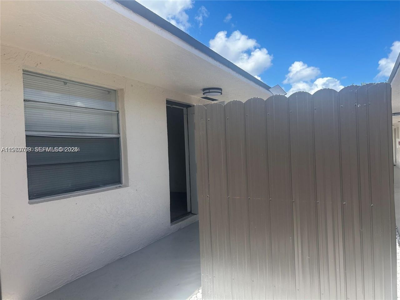 916 SW 10th St, Unit 1-3, Hallandale Beach, FL 33009 Photo