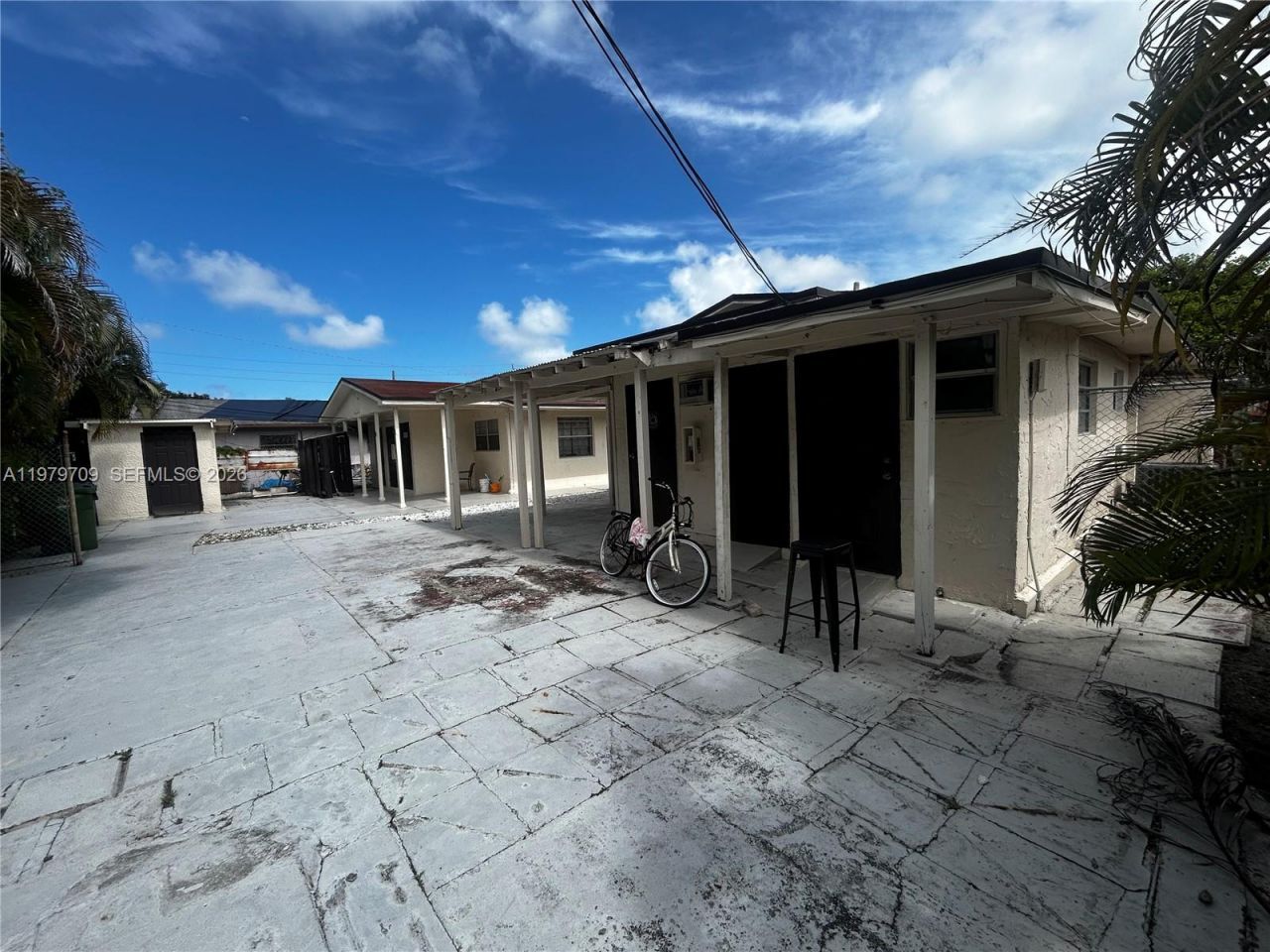 916 SW 10th St, Unit 1-3, Hallandale Beach, FL 33009 Photo