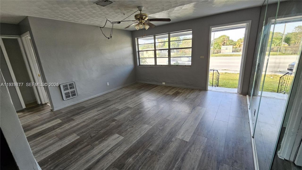 374 NW 31st Ave, Fort Lauderdale, FL 33311 Photo