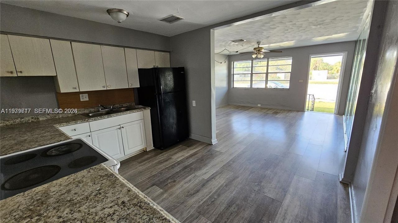 374 NW 31st Ave, Fort Lauderdale, FL 33311 Photo
