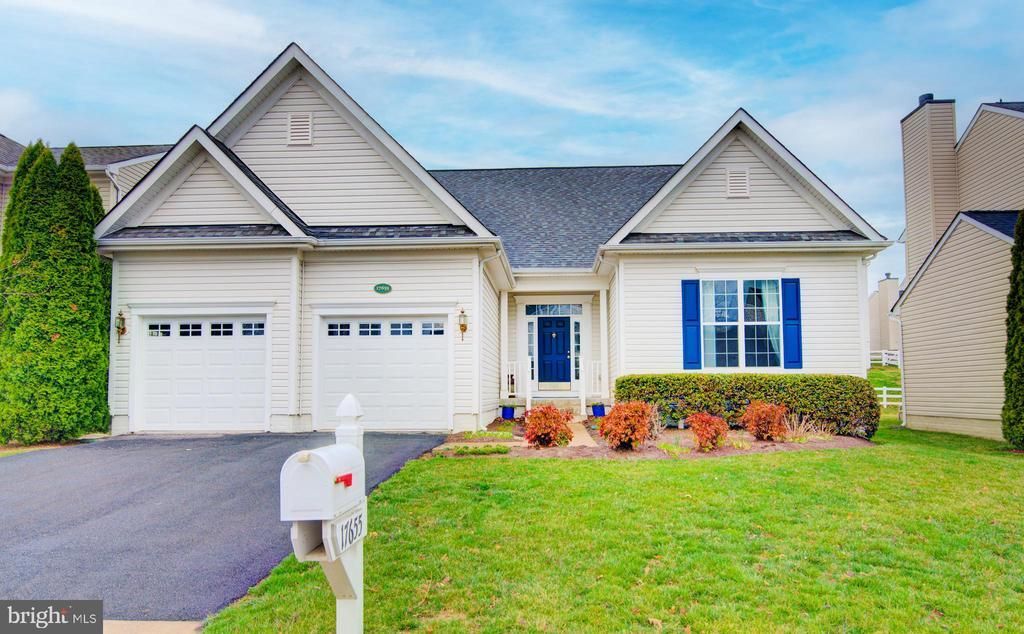 17655 Cleveland Park Drive, Round Hill, VA 20141 Main Photo