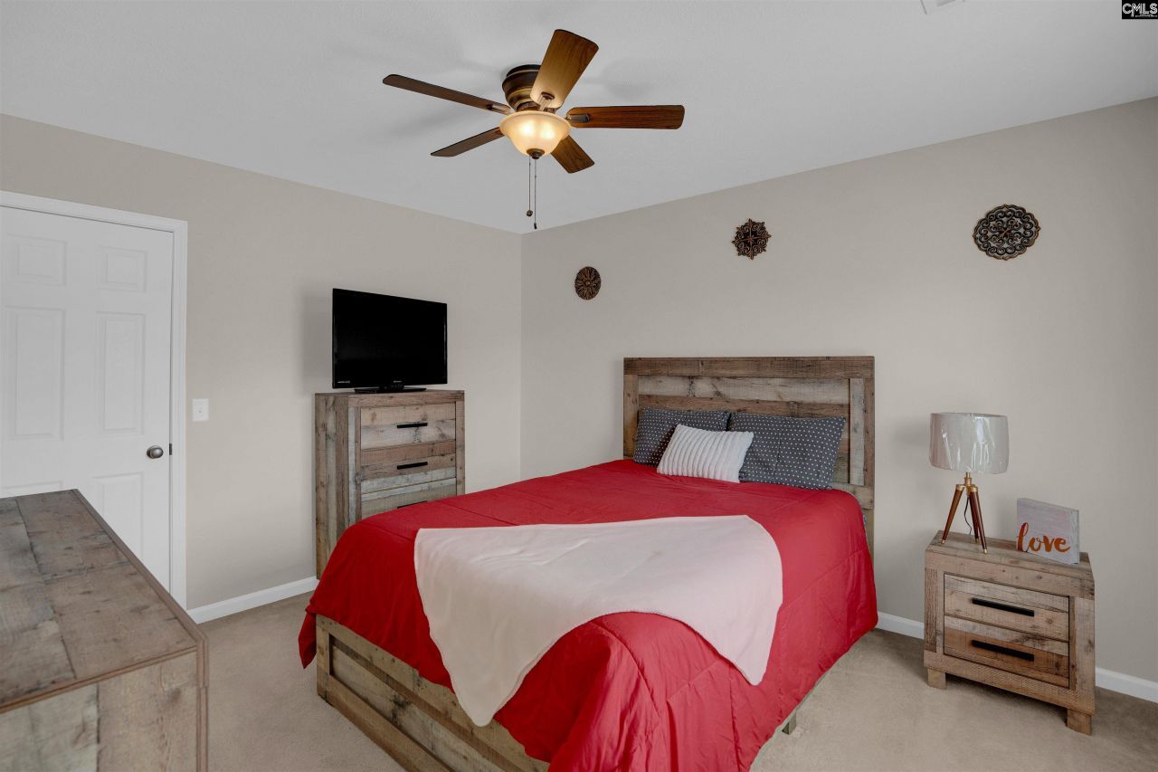 135 Magnolia Tree Road  Photo 32