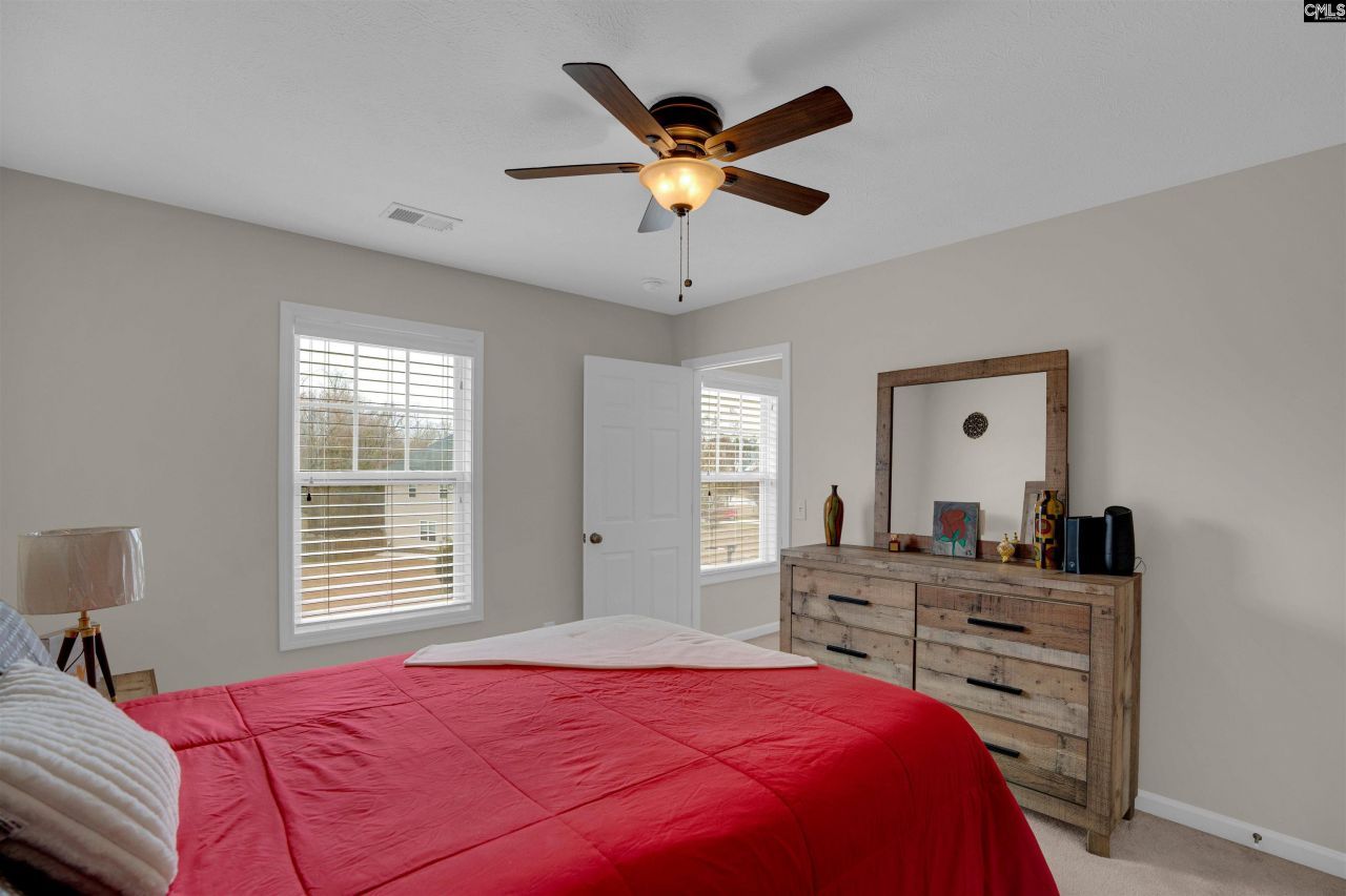 135 Magnolia Tree Road  Photo 33