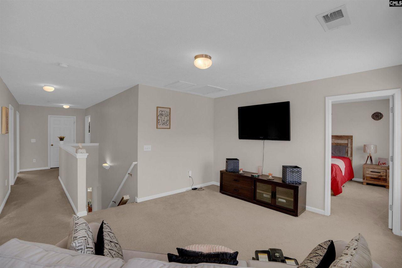 135 Magnolia Tree Road  Photo 34