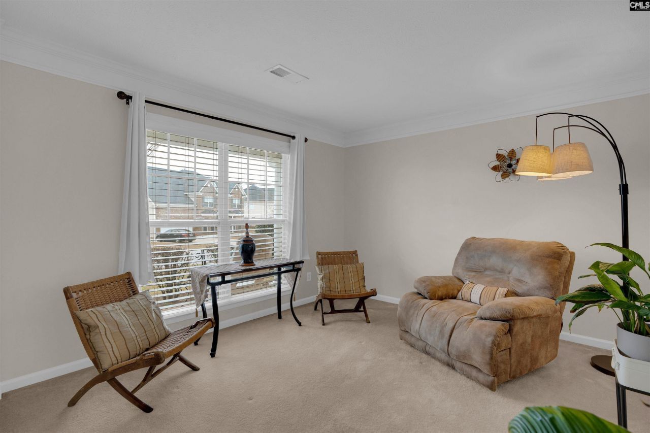 135 Magnolia Tree Road  Photo 7