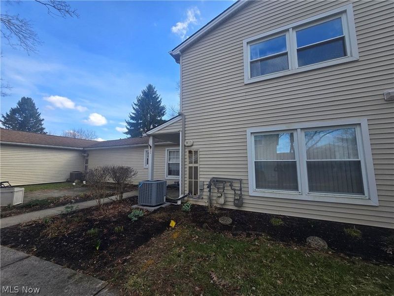 3023 Ivy Hill Circle, Unit D, Cortland, OH 44410 Photo 13