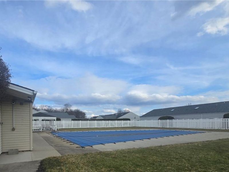 3023 Ivy Hill Circle, Unit D, Cortland, OH 44410 Photo 16