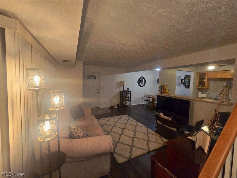 3023 Ivy Hill Circle, Unit D, Cortland, OH 44410 Photo 4