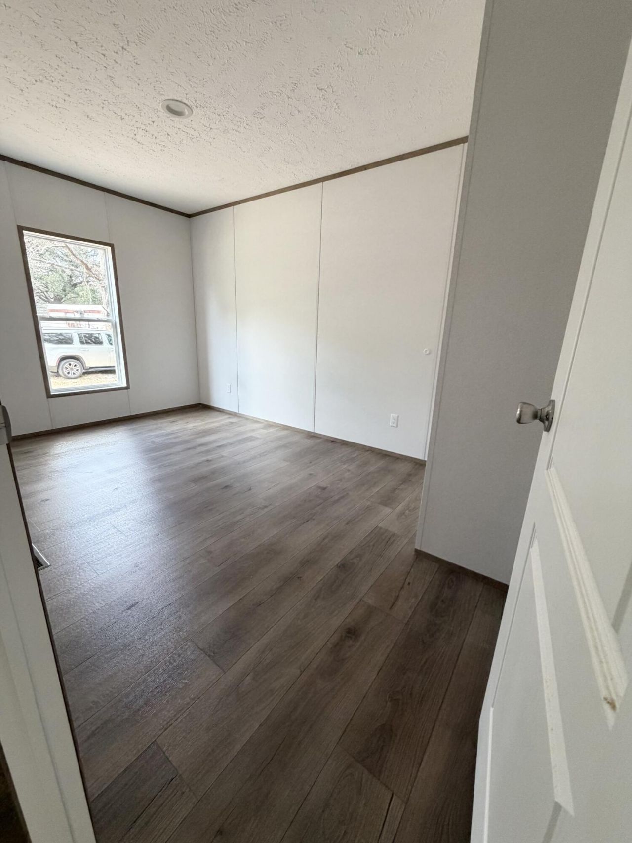 214 Hickory Street Photo 11