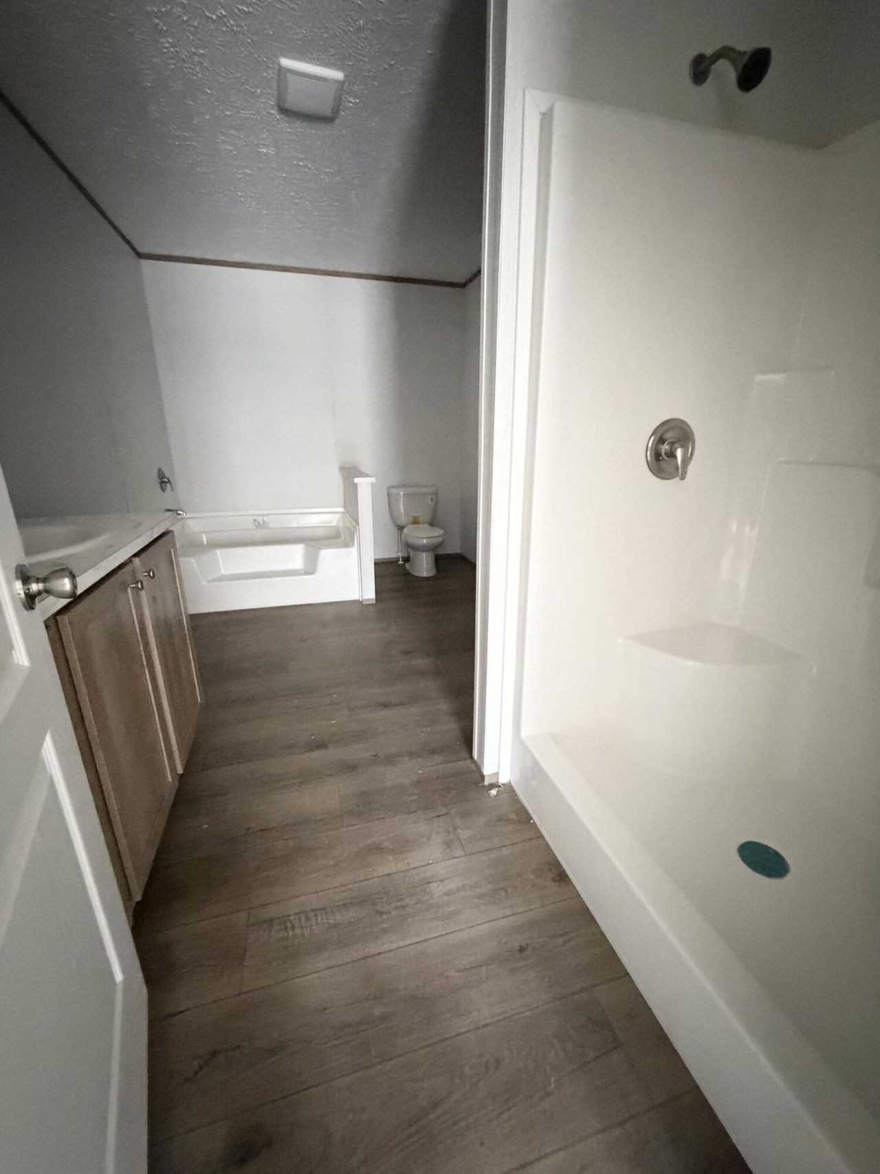 214 Hickory Street Photo 14