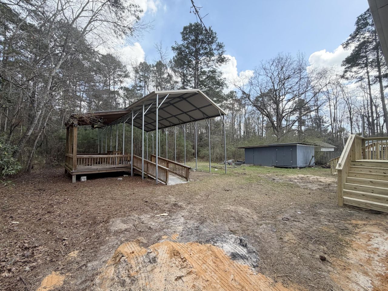 214 Hickory Street Photo 4