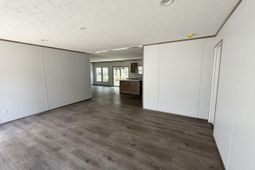 214 Hickory Street photo 4