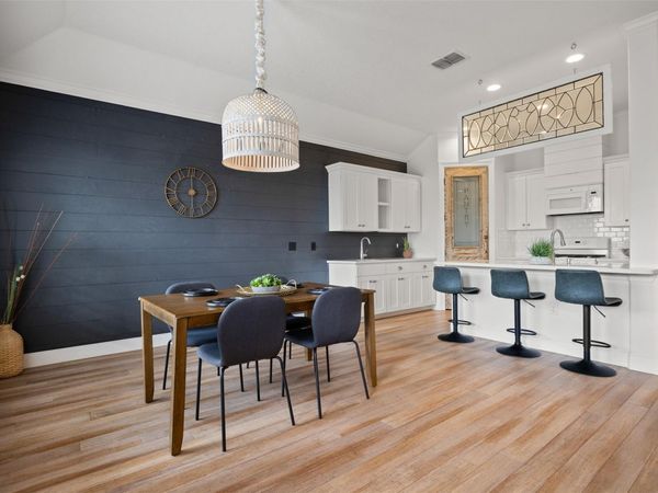 1705 Cherrywood DR , Fredericksburg, TX 78624